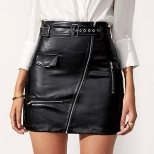 High wasted zipper front flap detail buckle belted leather skirt